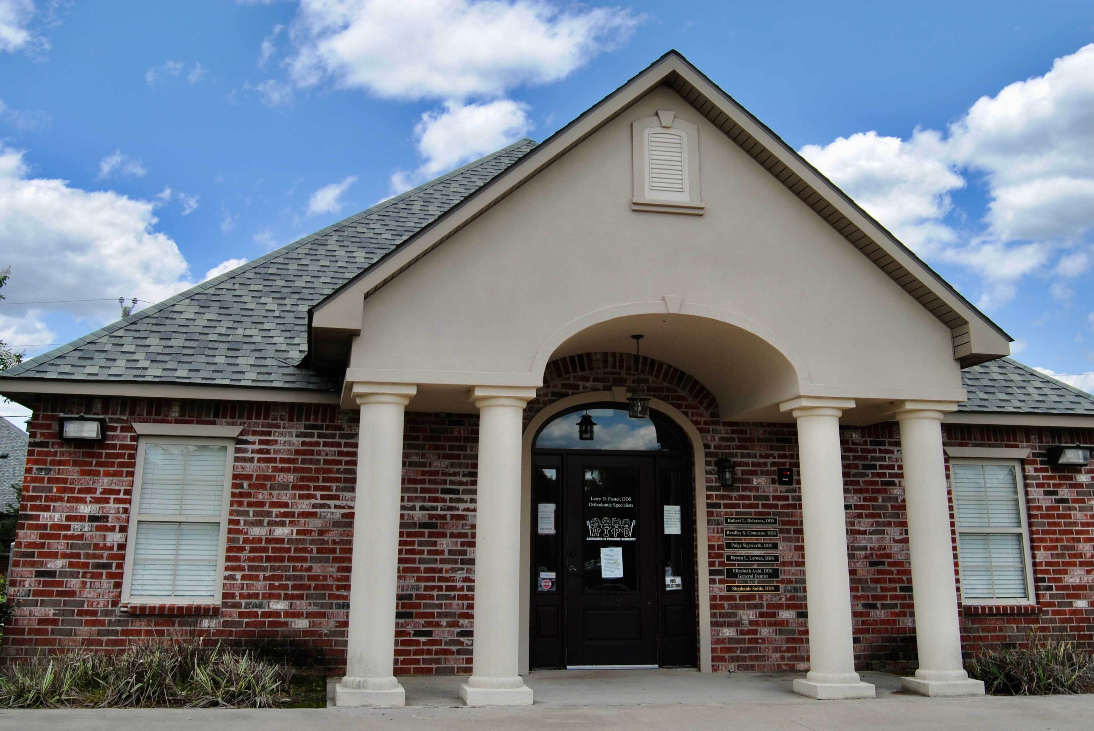 Denham springs office 2x